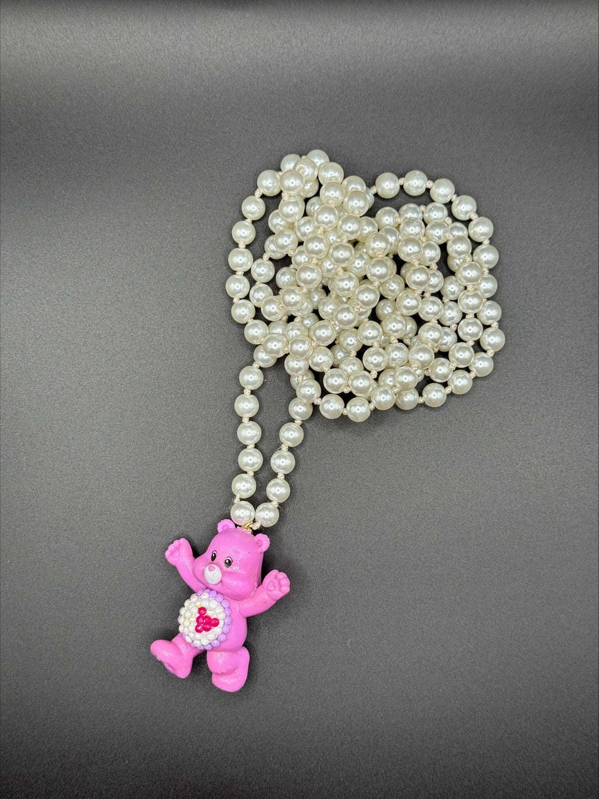 Collier personnage perles et strass (plusieurs modèles)