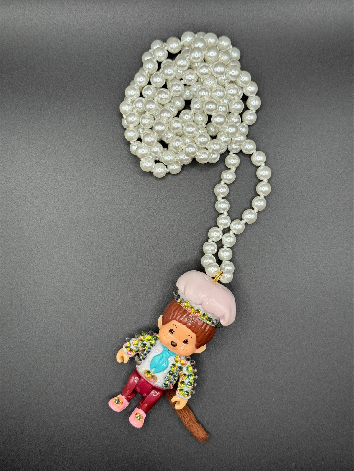 Collier personnage perles et strass (plusieurs modèles)