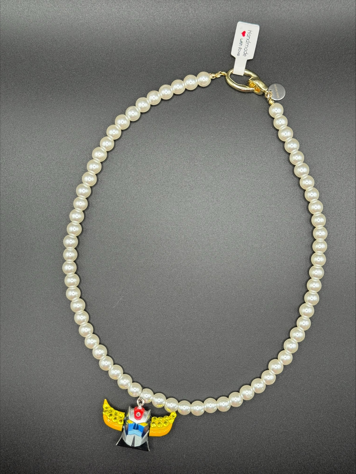 collier Goldorak perles et strass