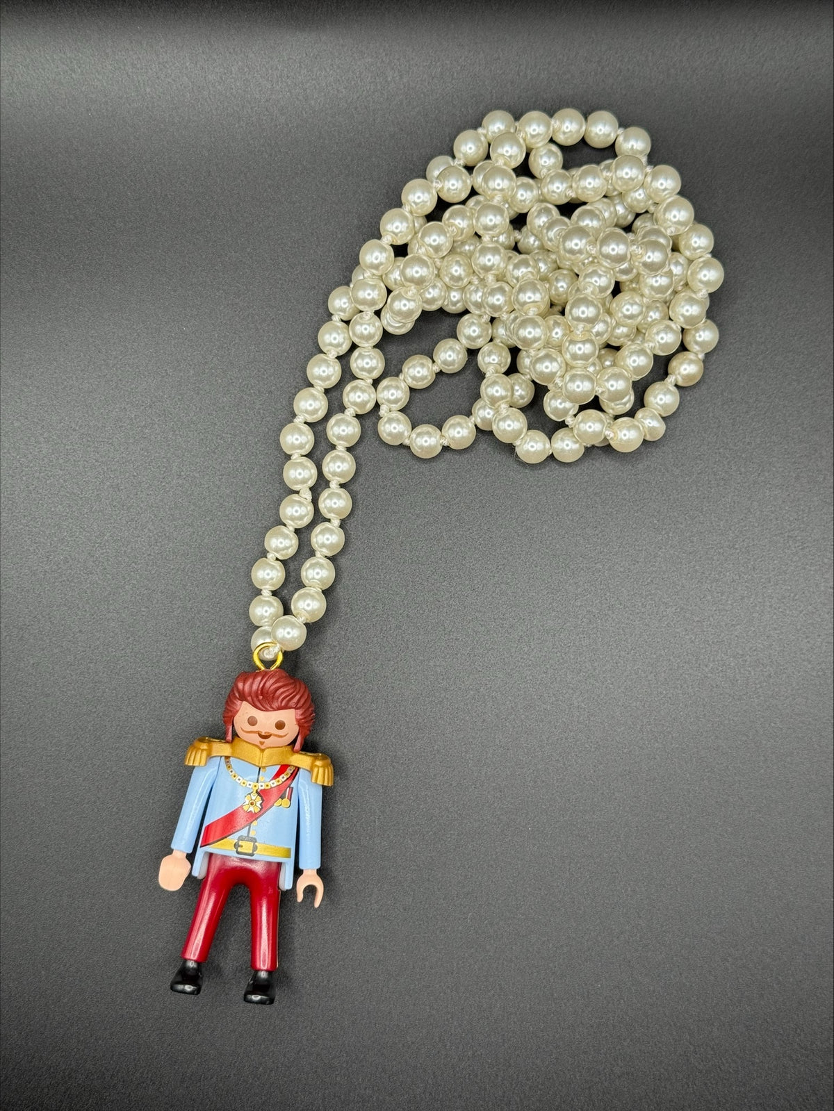 Collier Playmobil perles (plusieurs modèles)