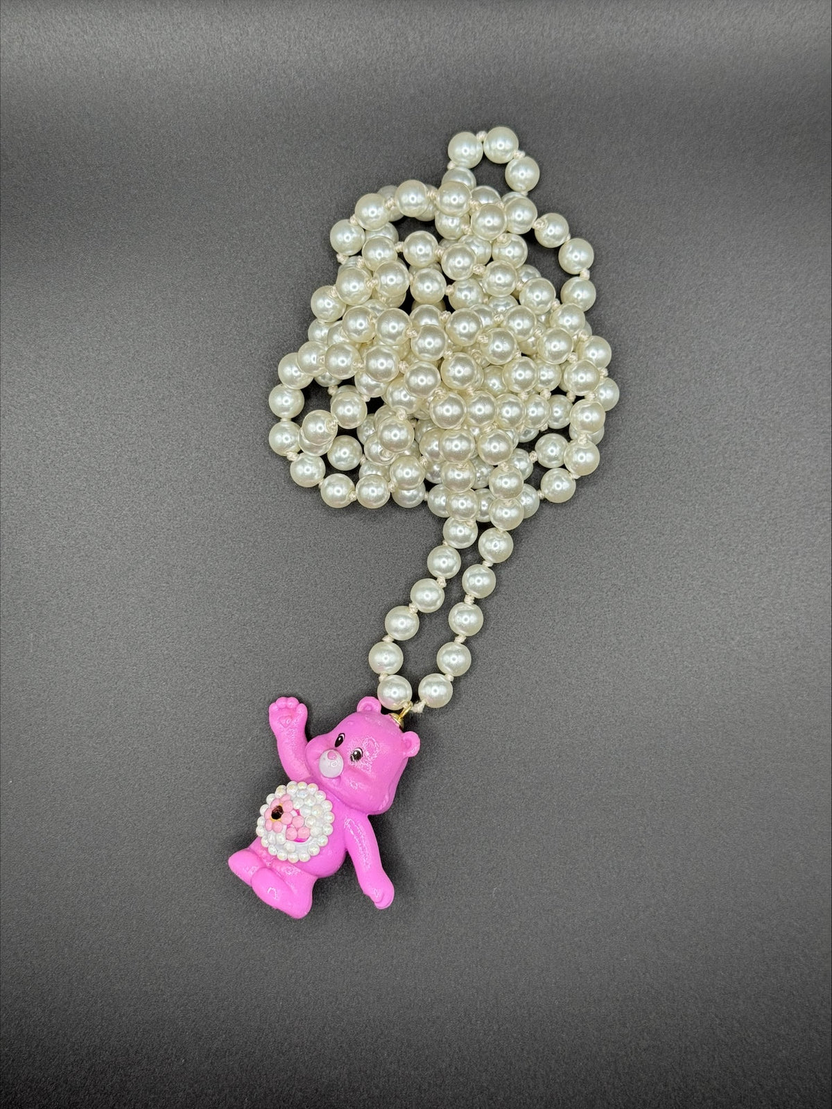 Collier personnage perles et strass (plusieurs modèles)